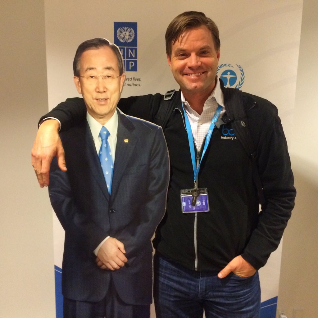 BGBreck's tweet photo. Thanks for letting #NHSummit15 meet at your house, sir. https://t.co/AtC0dDirDP