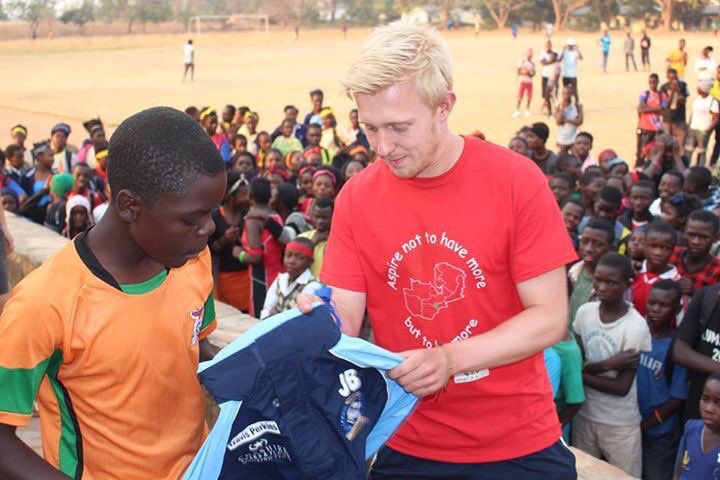 Here's ex saints player Ian Prior donating our old kits to children in Zambia. #macclesfield #Cheshire