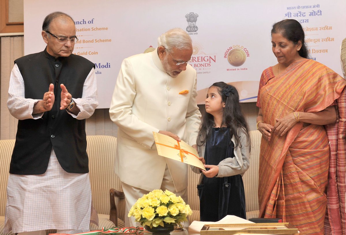 BJPLive's tweet photo. Prime Minister, Shri @narendramodi launches the Gold schemes, in New Delhi. https://t.co/PFALnHbdpz