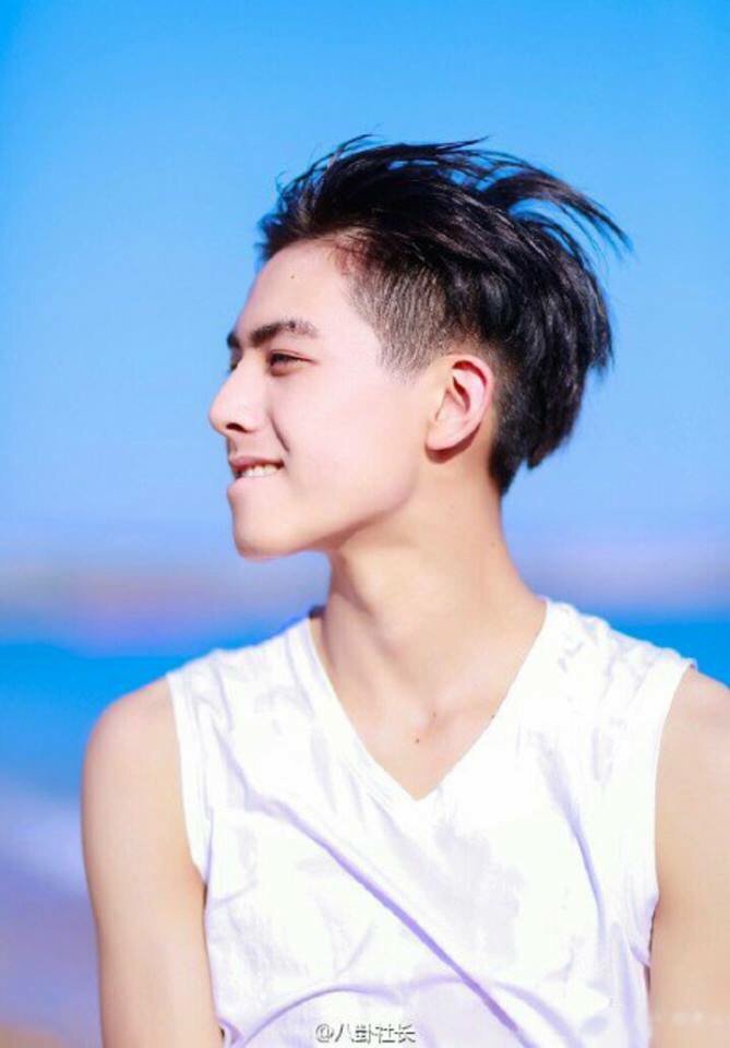 7auqusx's tweet image. คนจีนน่าตานี่แบบหื้มมม ที่สำคัญ อายุ 16 จ้าาาา #หันกลับไปมองเด็กไทยแถวบ้าน #ซ่งเว่ยหลง