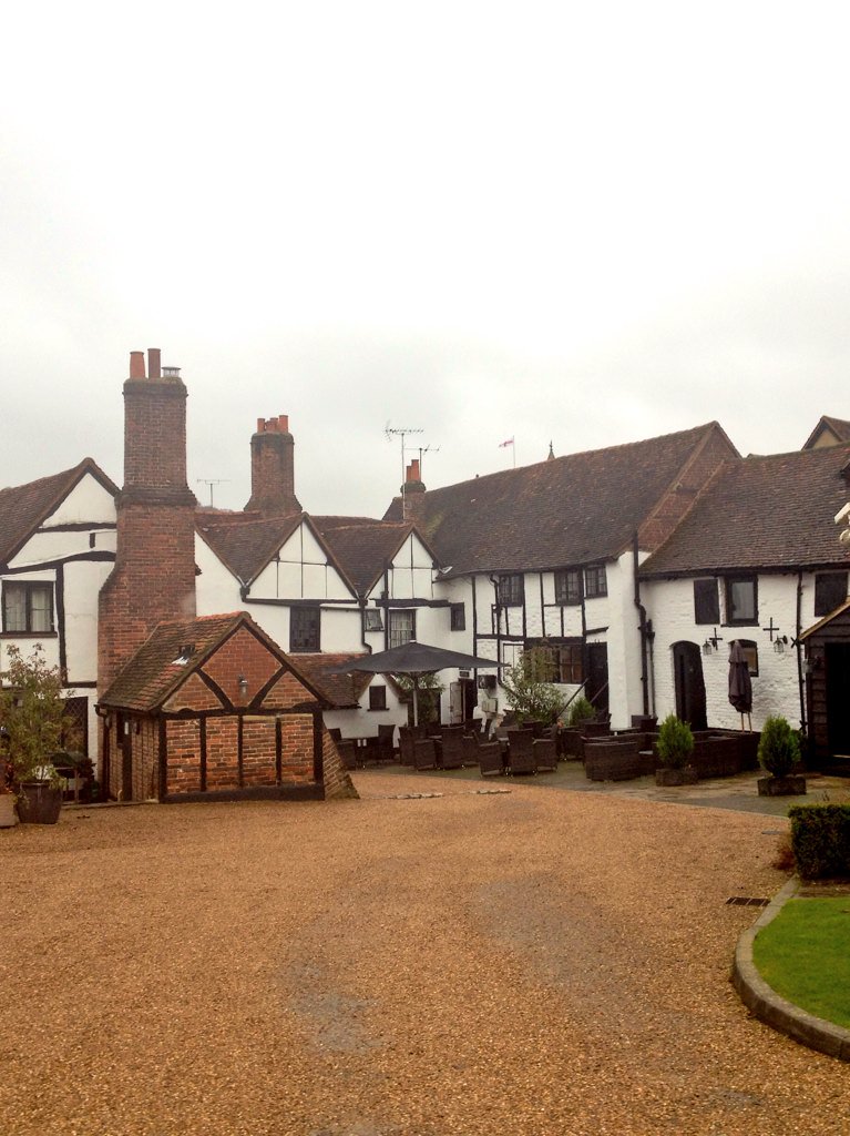 StephenAHenry's tweet photo. I'm going to miss this place, #KingsArmsHotel one of my second homes #LoveditHere https://t.co/EvrMTRF4Ax
