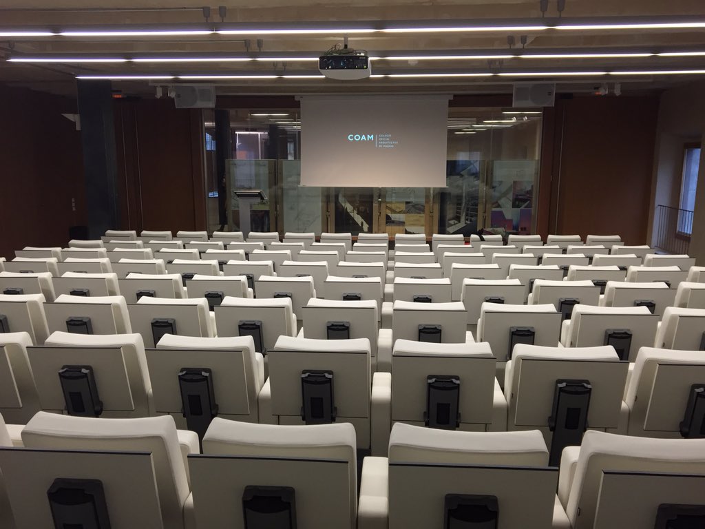 ponchogv's tweet image. Ya en el @COAMadrid preparado para inaugurar con la ponencia #Storyliving de la #arenaTech&amp;amp;trends de @Arena_es