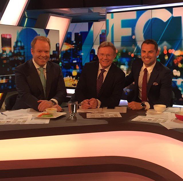 Who's watching <a href="/DanMacPherson/">Daniel Macpherson</a> on <a href="/theprojecttv/">The Project</a> tonight? #soapextra <a href="/neighbours/">Neighbours</a> #Neighbours