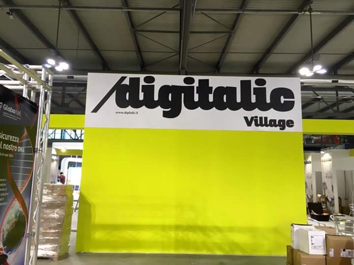 franciungaro's tweet image. #DigiIoT 5/11 lo #stand di @DigitalicMag è presente a @SICUREZZA2015: ecco i biglietti digitalic.it/wp/mercato-2/b…