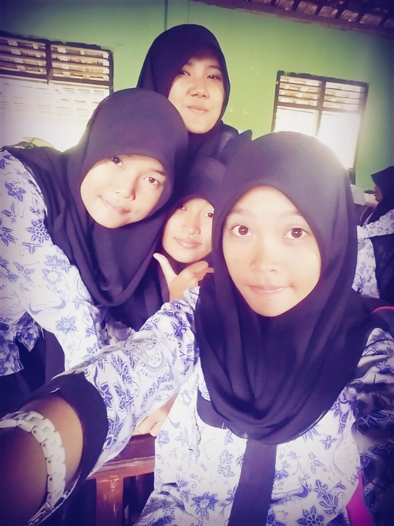 ryansembeb tweet picture