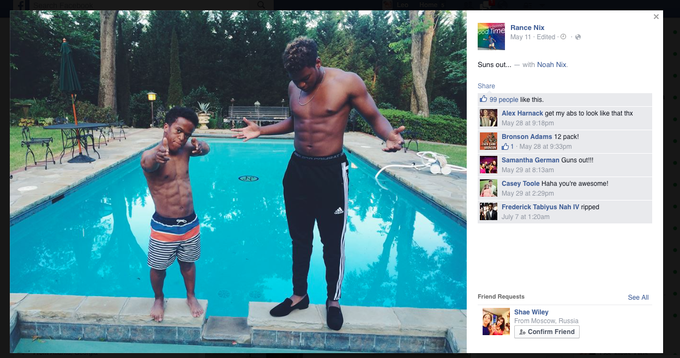 Ищу новое жилье щас - нашел охуенный вариант с ГЕЕМ И ТРАНСОМ. Фотография гея прилагается (на снимке