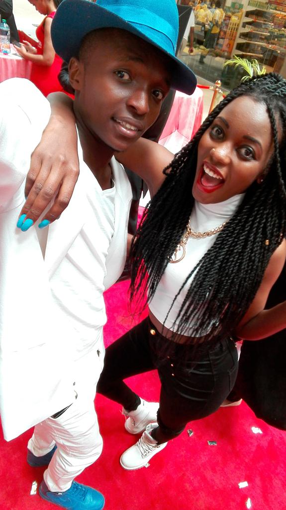 cheche254's tweet photo. #huaweip8
#hereweare
#flagship
#makeitpossible https://t.co/1K6UNexgsV