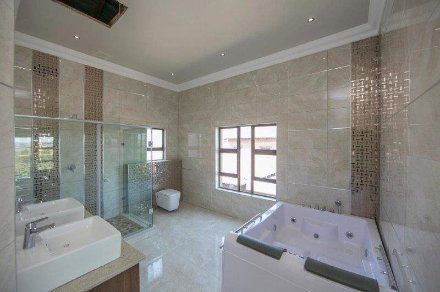 Aida_National's tweet photo. Centurion, Blue Valley Golf Estate - R6,900,000 #ForSale
Elbie Frauenstein: (082) 901-3170
https://t.co/5feuzpbgnH https://t.co/B5gj9kmeWO