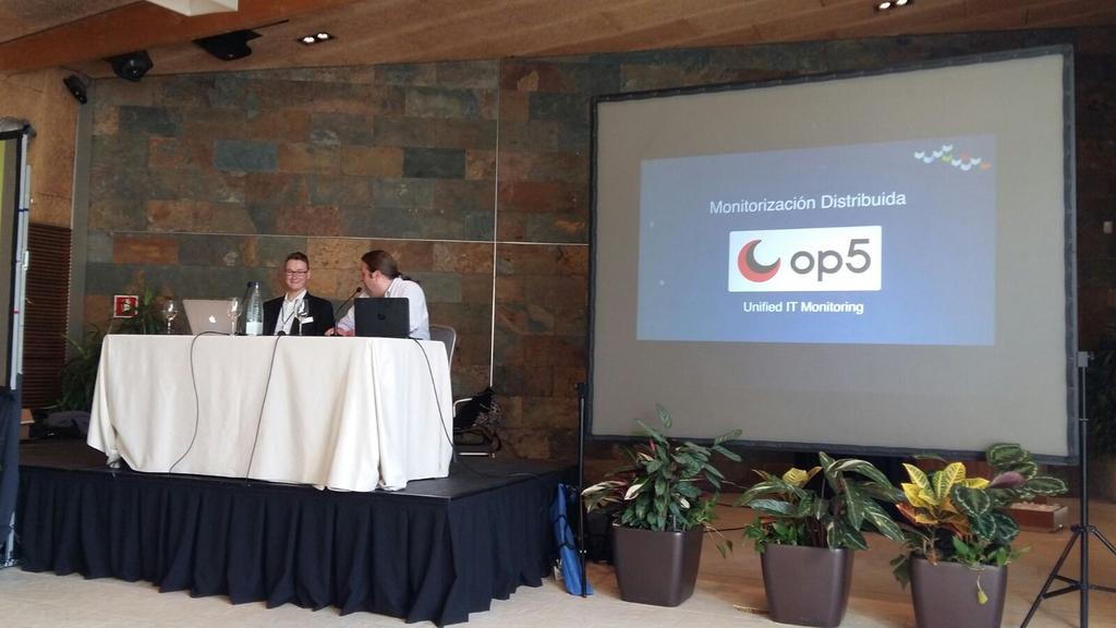 Speaking now <a href="/Solucions_im/">Solucions-im</a> #ITmonitoring event. Distributed setup with #op5Monitor #opensource