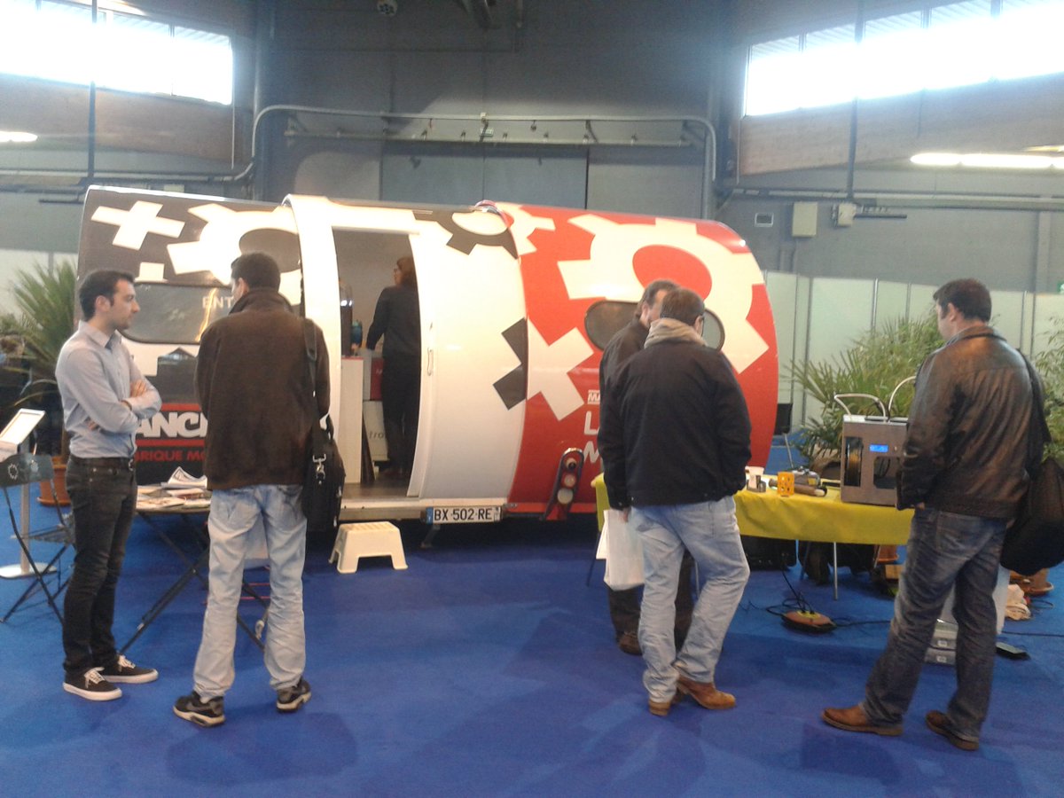 CosniamFrederic's tweet photo. #manchelab au salon de la création d'entreprise. https://t.co/ExWcelFqX1