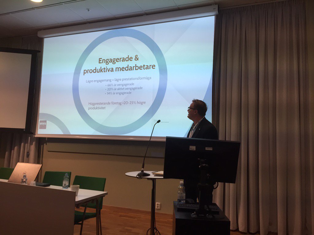 yesbox_talent's tweet photo. Enfo fokus- oengagerade medarbetare. Engagerade medarbetare kan leva i förändring #EED2015 https://t.co/5qdAY7A4NI https://t.co/jaorNn1sCl