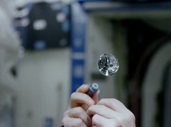 FMoakson's tweet image. Food Coloring Isn't That Interesting Here On Earth...But In Space? It's Awesome.
twnewsjp.com/page.php?id=16…