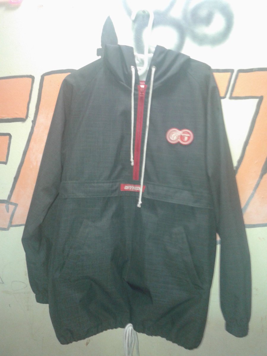 kvrangwaras's tweet photo. @infocasuals bantu up min cagoule offhool size M 150k aja,info lebih lanjut kontak 7eab766a https://t.co/6CB9YqxGcZ