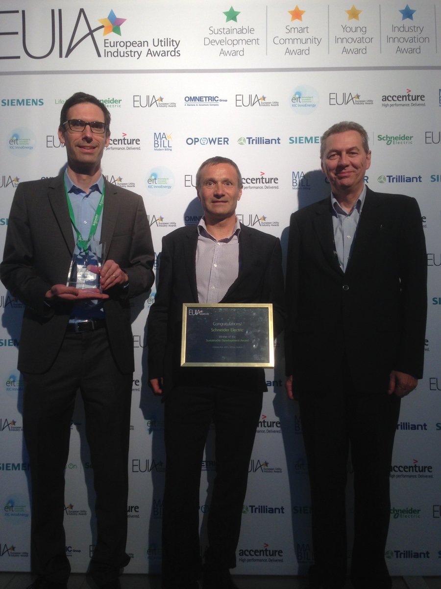 SEAustria2015's tweet photo. Lucky "Sustainable Development Award" winners yesterday evening #EUW15 #EuropeanUtilityAward https://t.co/1NP61DZ1fW
