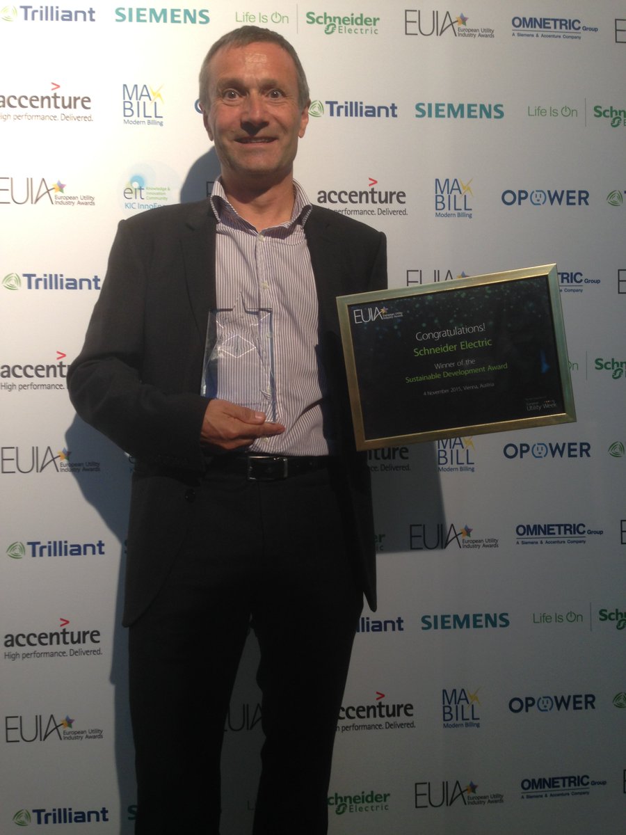 SEAustria2015's tweet photo. Lucky "Sustainable Development Award" winners yesterday evening #EUW15 #EuropeanUtilityAward https://t.co/1NP61DZ1fW