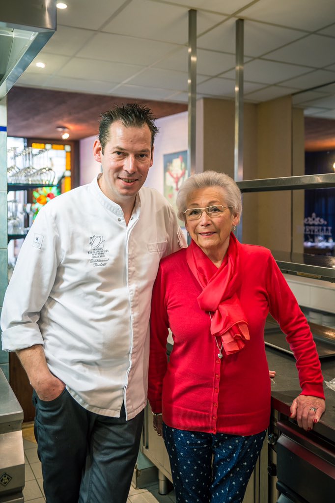 JosselineBos's tweet photo. #recept #moeder #Michelin #sterrenchef Marrees #Bretelli #Weert buitengewoontafelen.nl Josseline's Smaakblog https://t.co/m95XPAode2