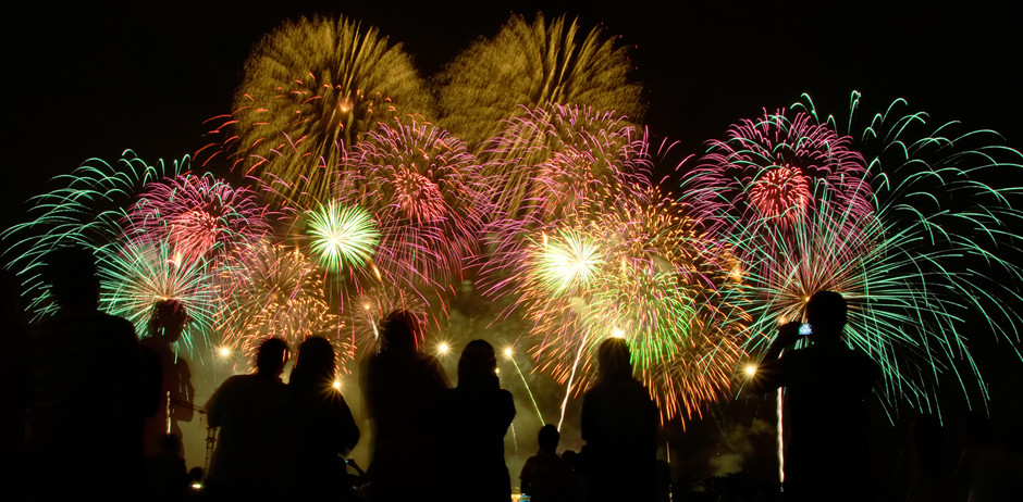 LondonFire's tweet image. #BonfireNight fires at an all time low, let's keep it that way! Go to an organised display bit.ly/1MbEZeR