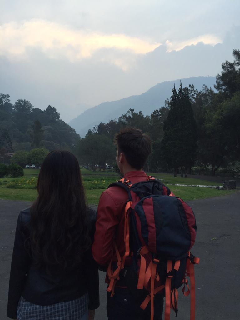 steff_william's tweet photo. Ini kita lg shooting #AnakJalanan , yang di rmh jgn lupa nonton #AnakJalanan yaa https://t.co/SYMUOewySx
