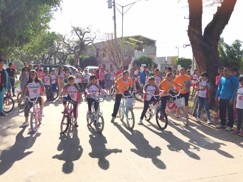 FundaCiclisEusk's tweet photo. La Fundación Euskadi colabora con las Misiones en México: https://t.co/K00b3wKKR3 https://t.co/b8yUKqjMBu