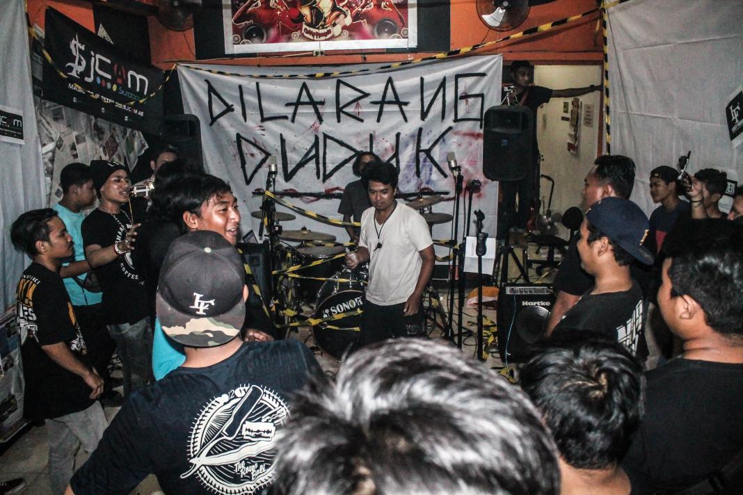 Well done #DilarangDudukVol2 sukses. Respek!! Cc @dilarangduduk
#LSTFGR