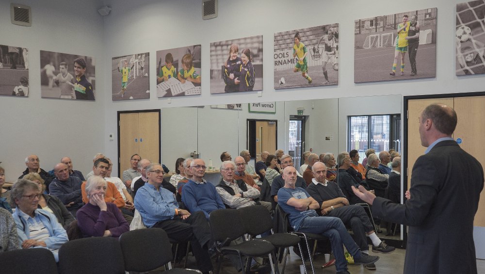 NorwichCityCSF's tweet photo. TALK | Phil Lythgoe gave #ExtraTimers a fascinating insight into his role as #ncfc player liaison officer yesterday https://t.co/mhg2h8Ag7a