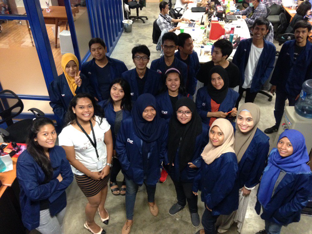 semutapi's tweet photo. Terima kasih STIKOM ITKP atas kunjungannya #agencyvisit #schoolofadvertising https://t.co/NgHu28WaAB