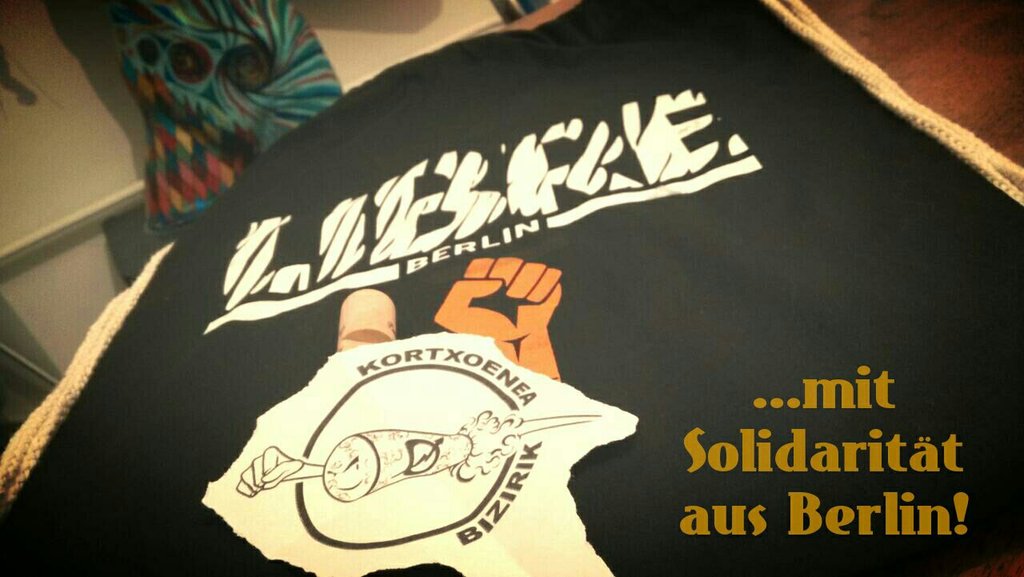 Berlinetik ere elkartasuna <a href="/kortxoenea/">Kortxoenea bizirik</a> rekin! Ezin dituzte gure ametsak eraitsi! Aupa gazteak! #kortxoeneabizirk