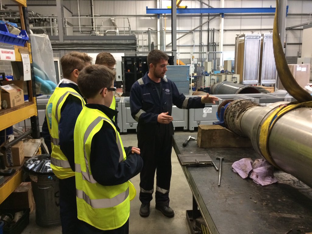 rmayneTHS's tweet photo. @TuptonHalls @TuptonHallTech Learning about hydraulics at MSE Hiller https://t.co/loRNIZpLjz