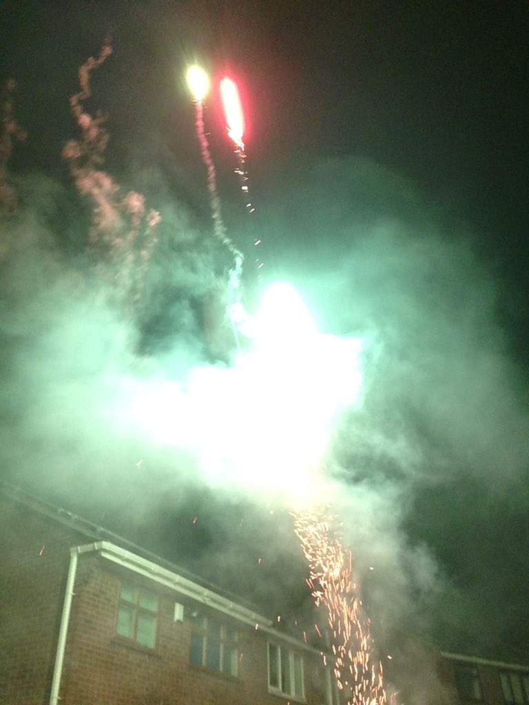 jodiemc84's tweet photo. Fireworks at me mums with the family an a big pan of Scouse https://t.co/G9y1cu1a6E