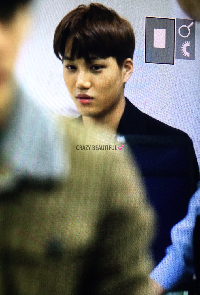 엑소 카이 머리 자른 오늘 공항사진 | 인스티즈