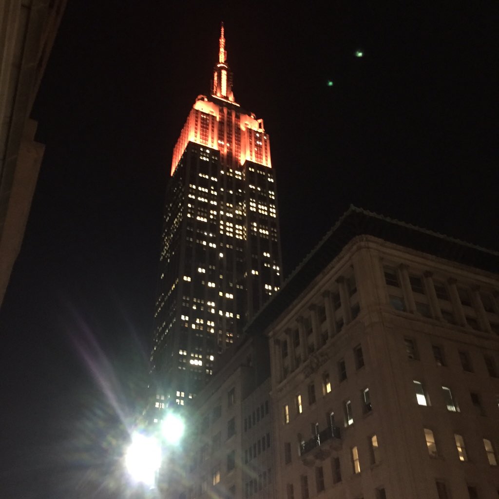 MayKl83's tweet photo. #EmpireStateBuilding & view from the very top 🏙 #86floor #beautiful https://t.co/x8SJ2uoFqf
