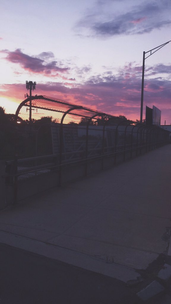 SILENTSIVAN's tweet image. #PicturesForConnor
🌳🌲🌃
Not the best but I tried