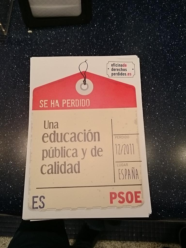 JSN_NGS's tweet photo. Ya estamos de nuevo en la @UNavarra informando sobre #DerechosPerdidos @JSE_ORG https://t.co/WeOXQZwNBZ