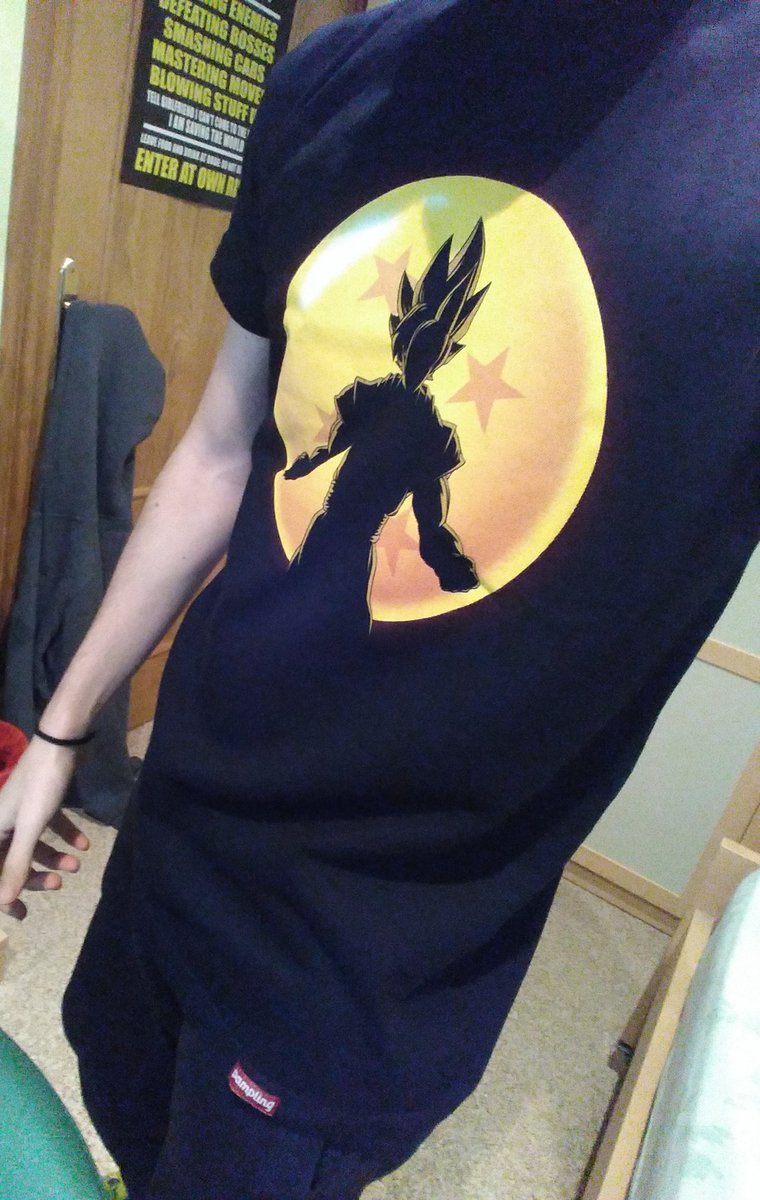 Trolerotutos's tweet photo. Me encantan estas camisetas de @PamplingNews 👌✌ https://t.co/As7jJQAPRg