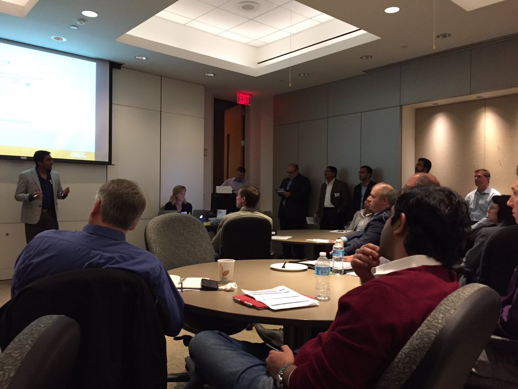 ASUG_Chicago's tweet image. Discussing Fiori &amp;amp; SAP's new UI strategy w/ Network Services #ASUG @ASUG_Chicago @ASUG_WI fall meetings
