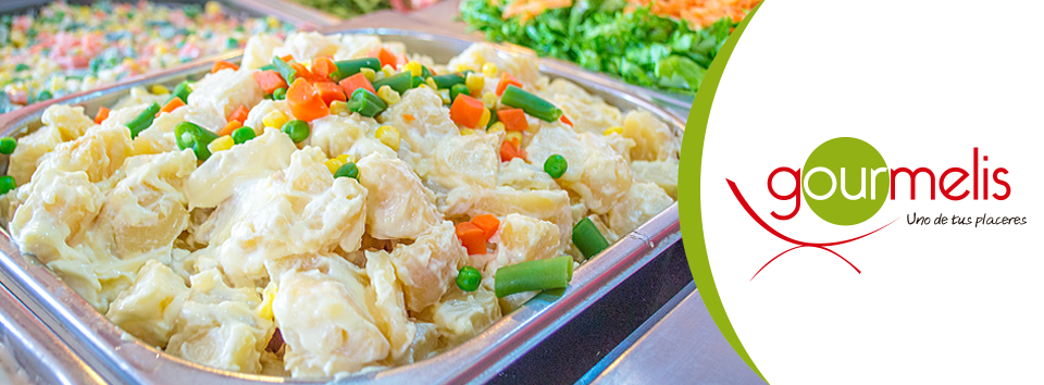 gourmelis's tweet photo. Ideal acompañamiento con Papas Rusa 
@MallZofri #iquique #altohospicio #zofri #comidaxkilo #ensaladas #comidacasera https://t.co/OwvLScH0bX