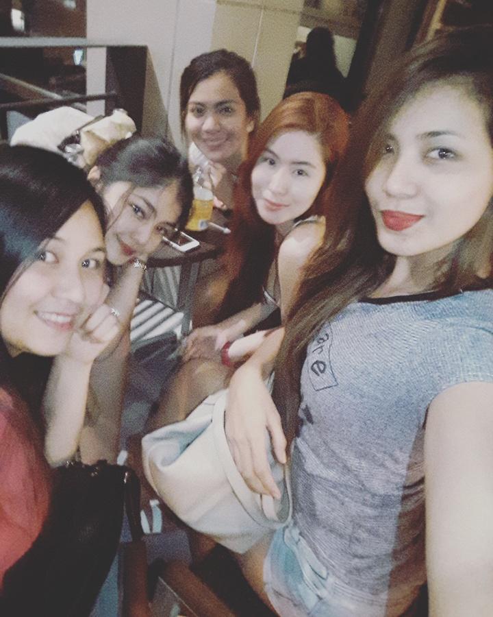 aitwit17's tweet photo. Bestfriends 💪 https://t.co/Dt2dx0C95J