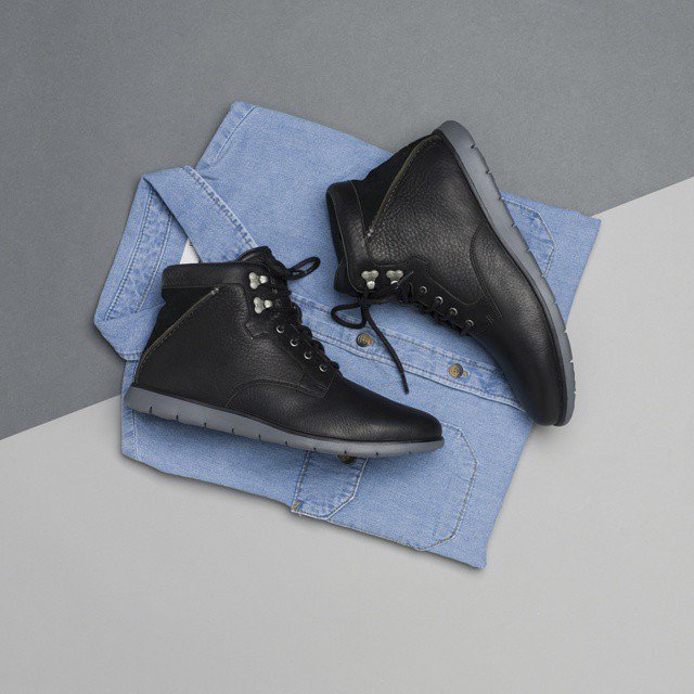 UGGFrance's tweet photo. Adoptez la #Treadlite attitude cet hiver : un look aussi confort que mode #UGGForMen https://t.co/0MjiisyZmr https://t.co/MWO99y64LE