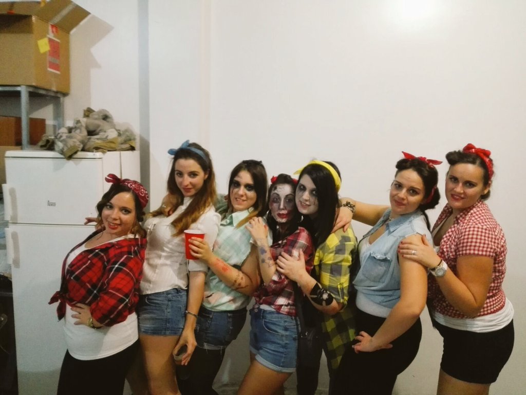 JanetJimenez92's tweet photo. Un cumpleaños increíble, gracias a todos por acompañarme y hacerlo posible. 
Pin-up party! #rockabilly https://t.co/1fit0VYBxi