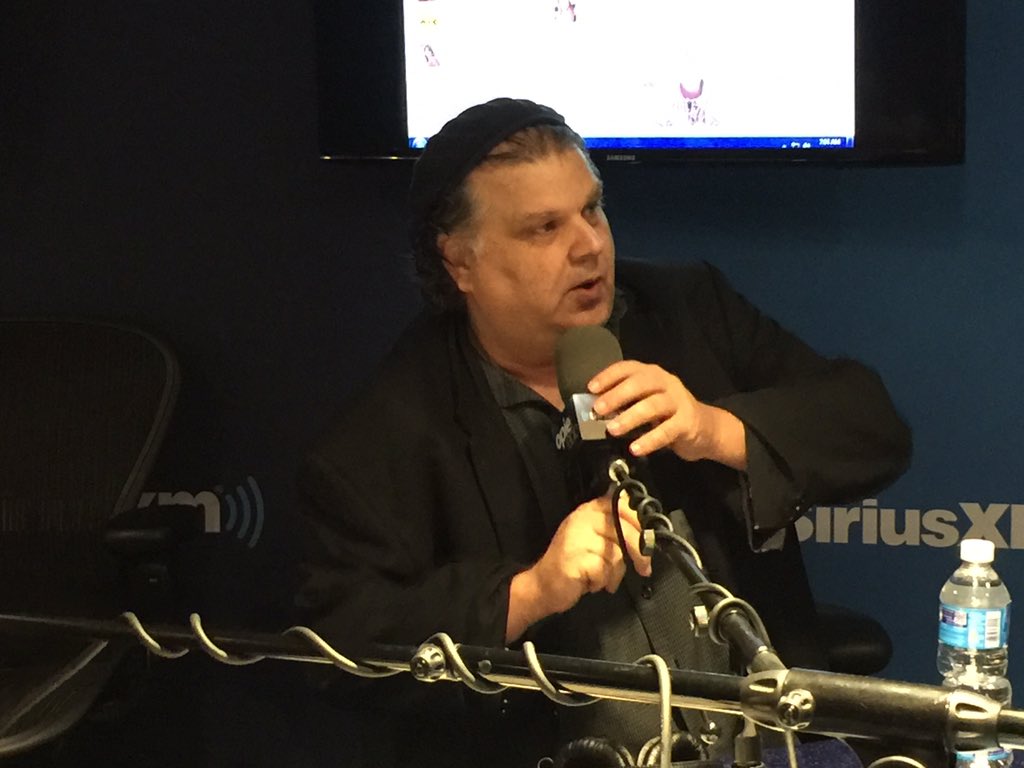 OpieShow's tweet photo. .@BenningtonShow joins us in studio today. https://t.co/3r2vV7HE1J
