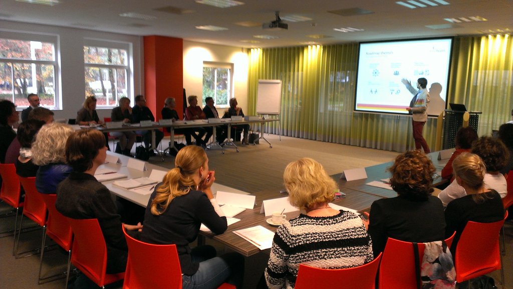 Goed bezocht #gebruikersoverleg #VitalHealthKIS @VitalHealthSw in Ede sneak preview release 3.0 !