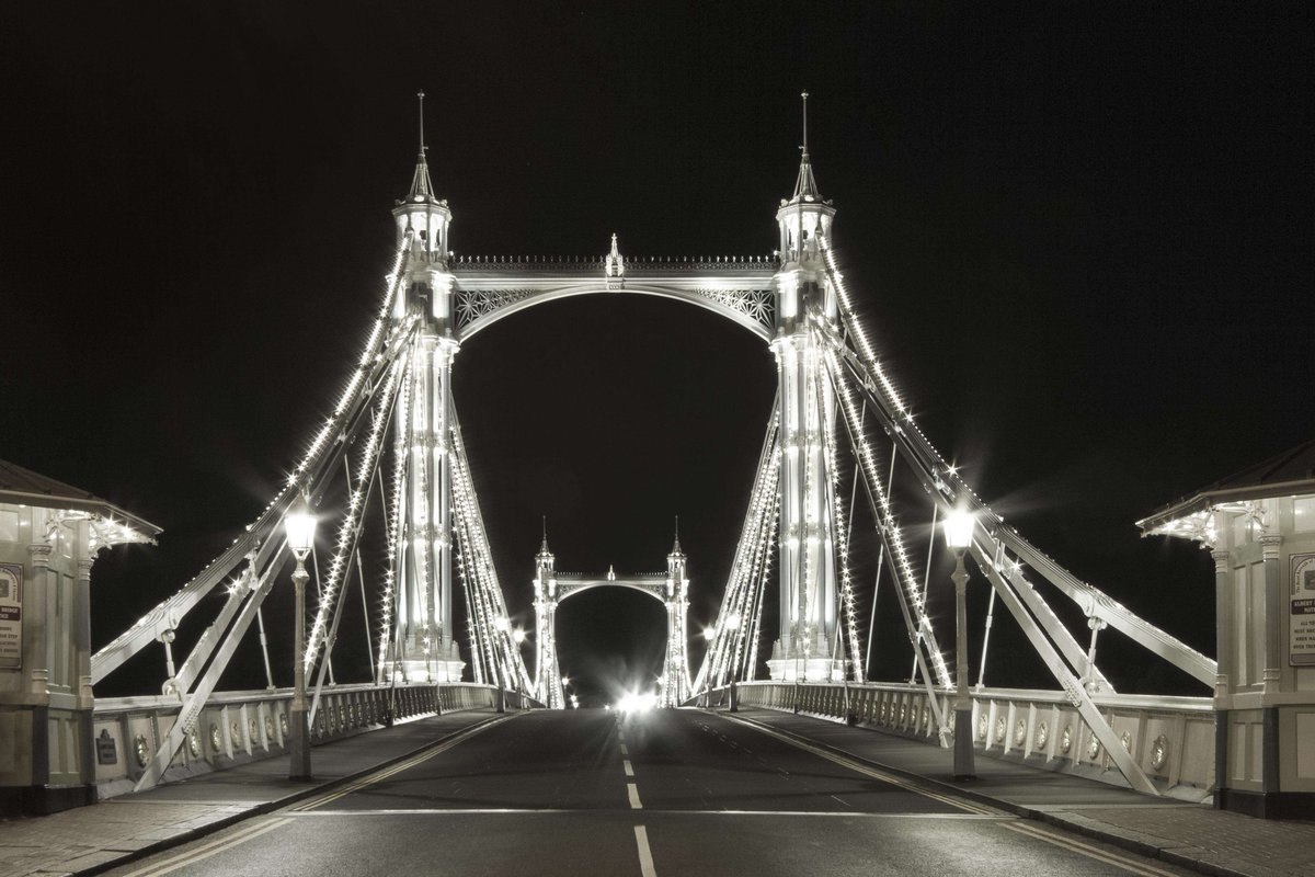 suerochephoto's tweet photo. #London photography on aluminium @TLAMARKET  London Artisan @trumanbrewery @bricklanetweets this Sunday 10-5 #gifts https://t.co/m24Hsd0mss