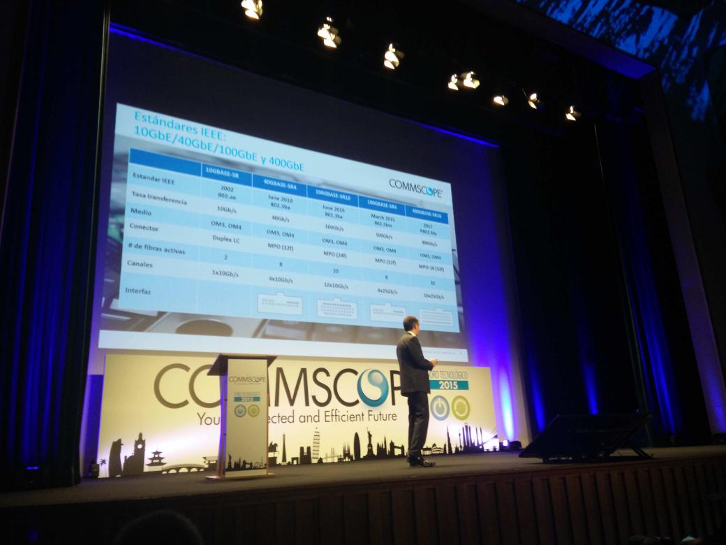 Franal81's tweet photo. Migración de 10G a 400G. Are you ready? #CommScopeForo2015 https://t.co/quhtmcsoKN