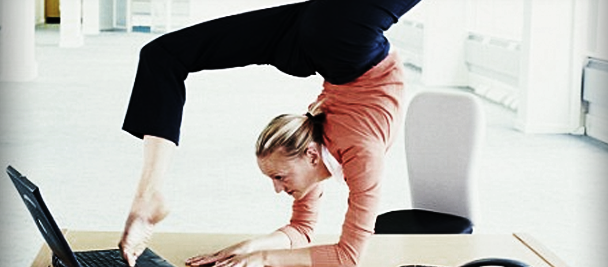 OptimumArbo's tweet photo. Hoog tijd voor een Desk Dip en een Seat Squeeze! In beweging blijven met een kantoorworkout https://t.co/JpvEx5SYwY https://t.co/zA2vDwmIN5