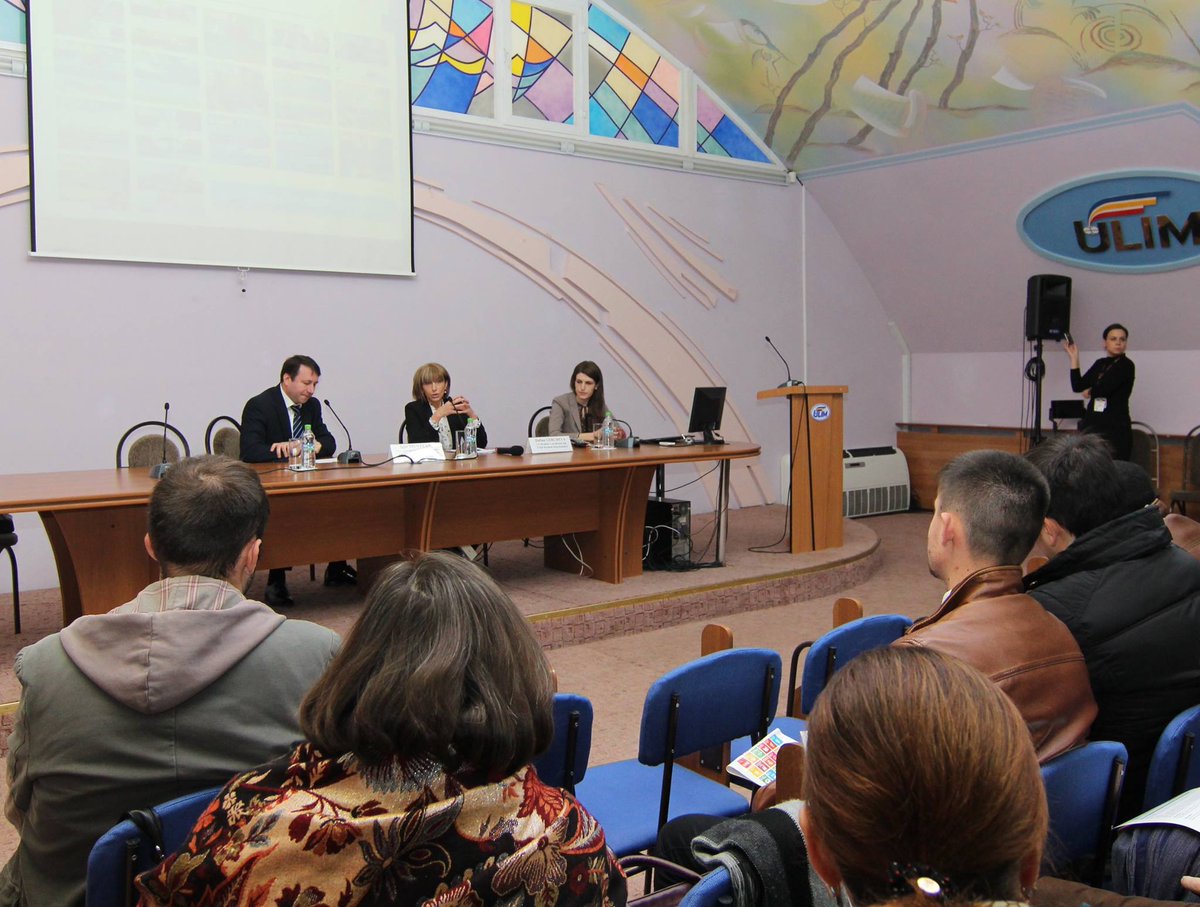 UNMoldova's tweet photo. @dafinagercheva discussing with #ULIM students about #globalgoals #promise2015 https://t.co/Ionf8sFcoO