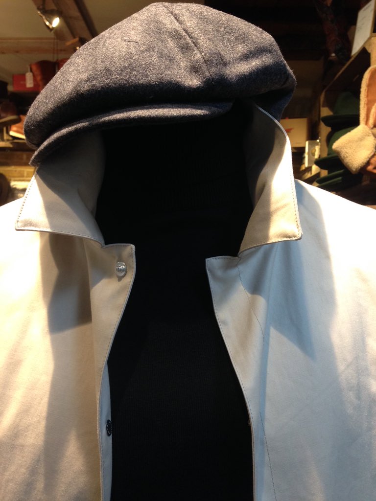 HeroesRichmond's tweet image. It's all about the #RainMac the next few days #WeatherForecast #Rain #Waterproof #GiancarloRossi #Classic