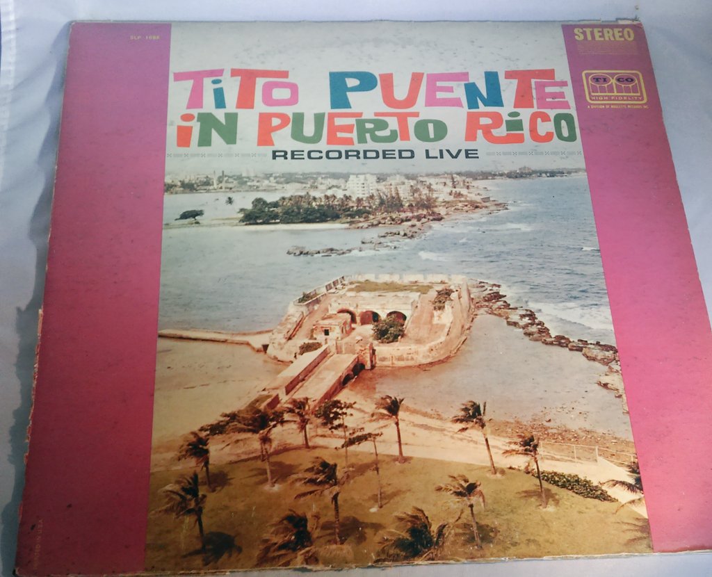 100andLex's tweet photo. Enjoy #salsamusic #on vinyl #titopuente https://t.co/DMNfeL8zw5 https://t.co/Yhty1o8jfv