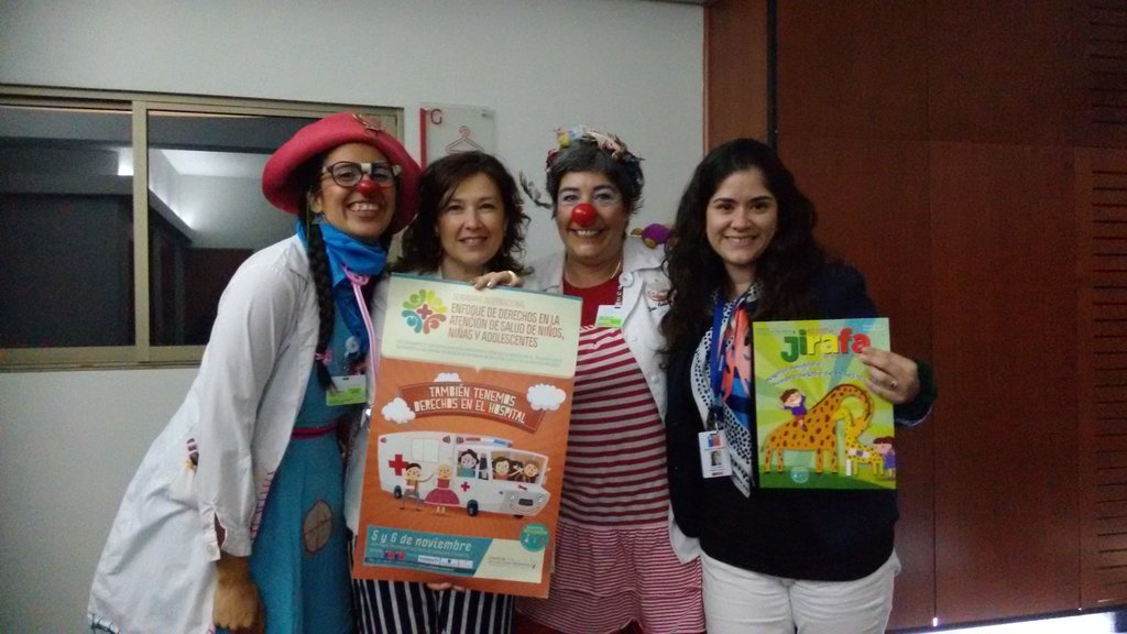 Directora <a href="/marcelalabrana/">#MarcelaCiudadana✌️</a>  en seminario organizado por hospital Luis Calvo Mackenna.