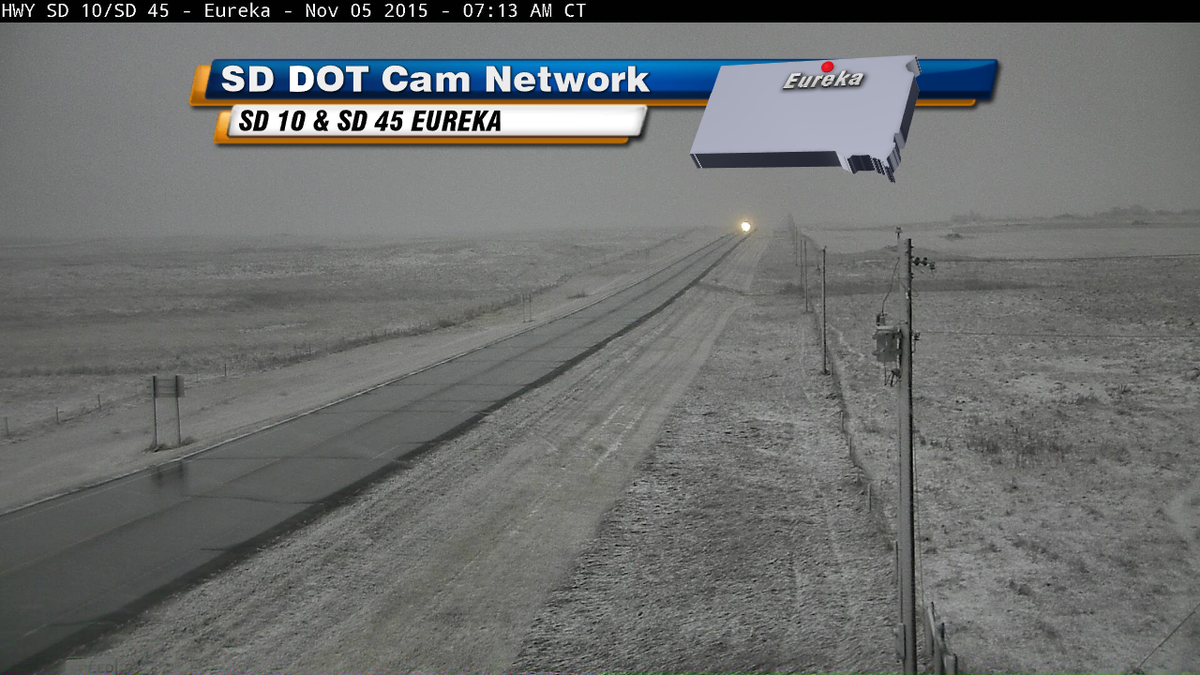 shawncable's tweet photo. Check out the Eureka, SD DOT cam this morning! We have #snow! #sdwx https://t.co/nkcKEGnzvd