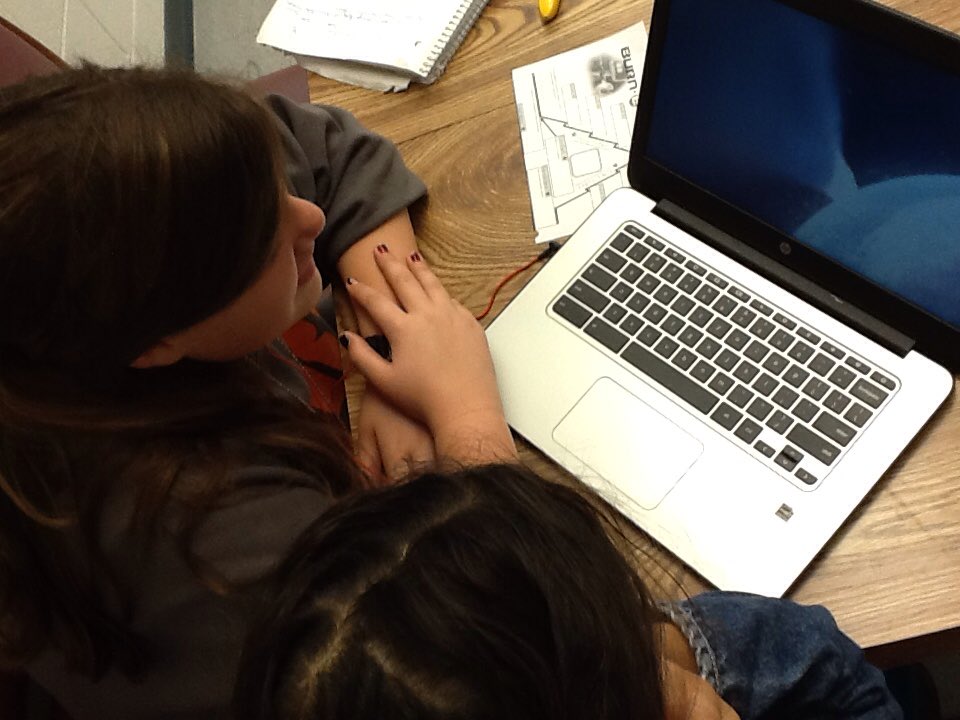 Using @DisneyPixar shorts to identify &amp; describe episodes #edtechchat #strayerstrong